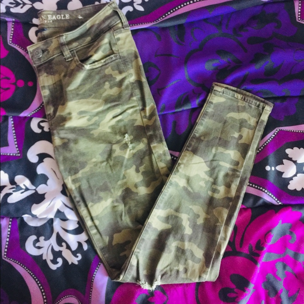 American Eagle Camo Jeans